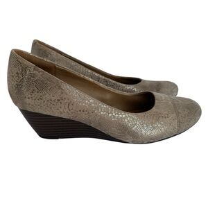Clarks Wedge Slide On Shoes Womens 7 Cream Snakeskin Reptile Print Comfy Casual